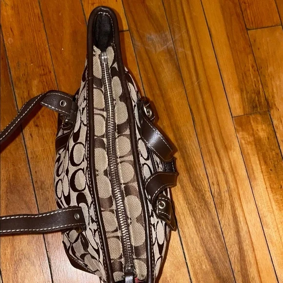 Coach Signature Tote Bag - Picture 5 of 8